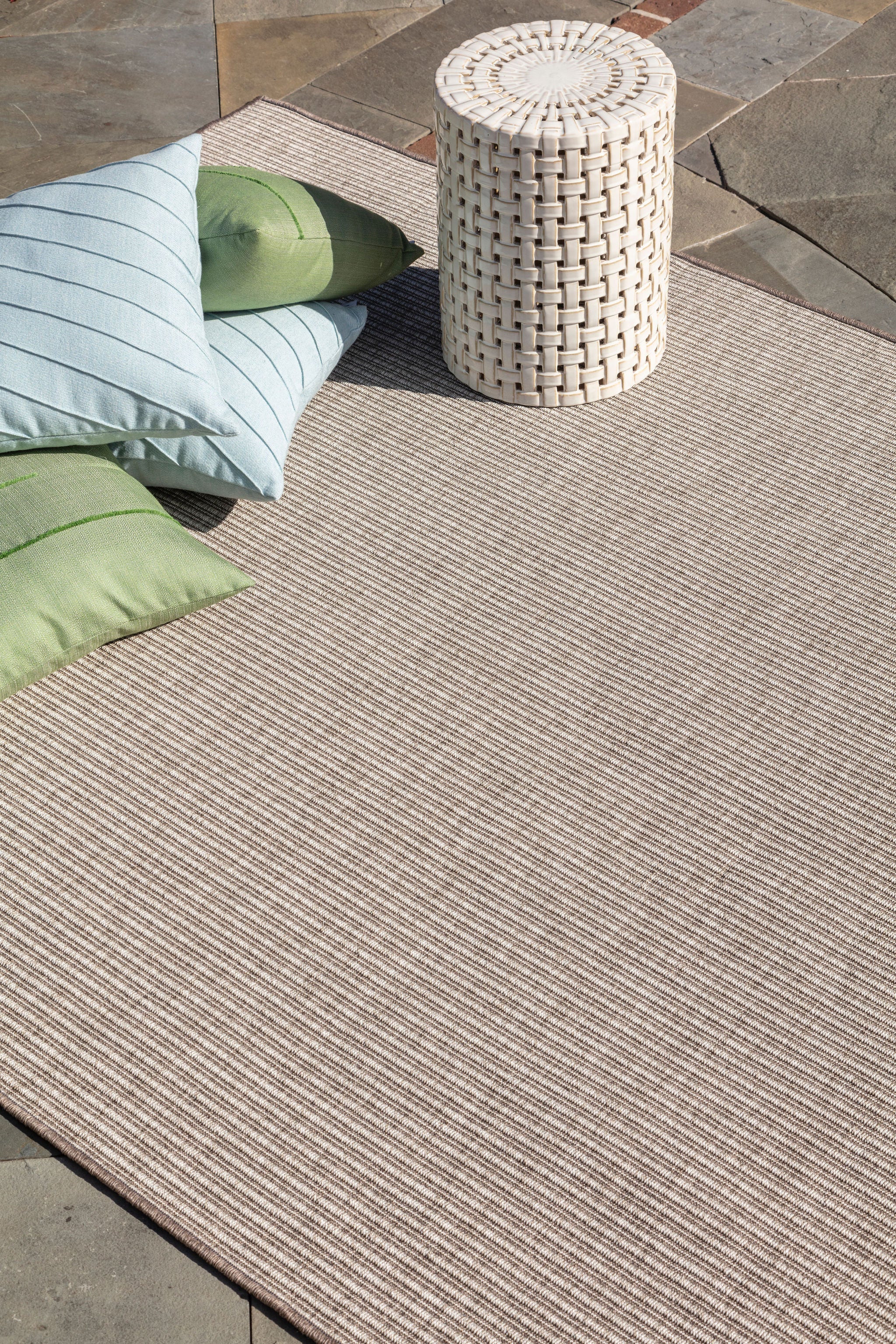 The Art of Color Psychology: Choosing the Perfect Rug Hue for Your Hom ...