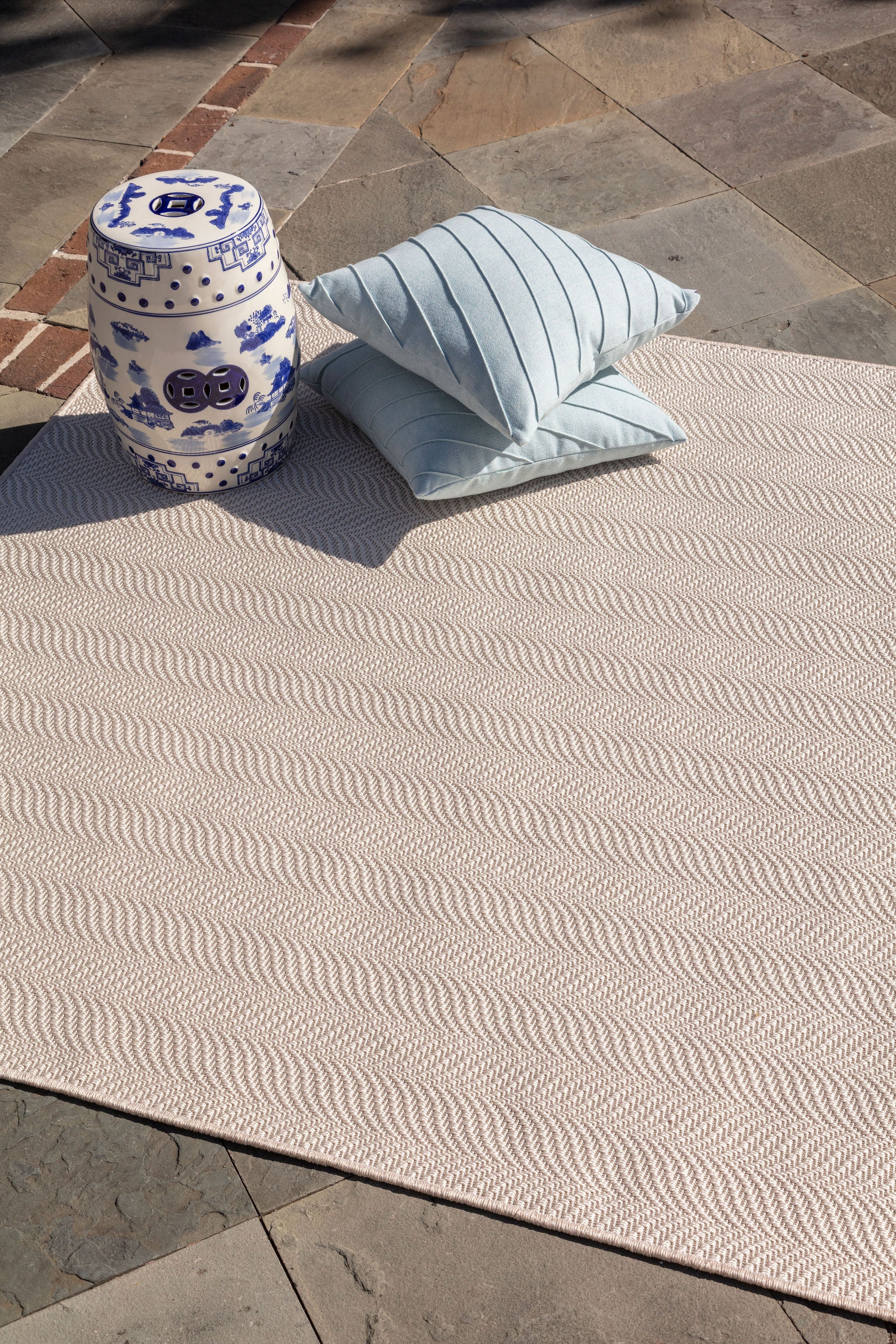 St Barts Frost Indoor/ Outdoor – Whitaker Rugs